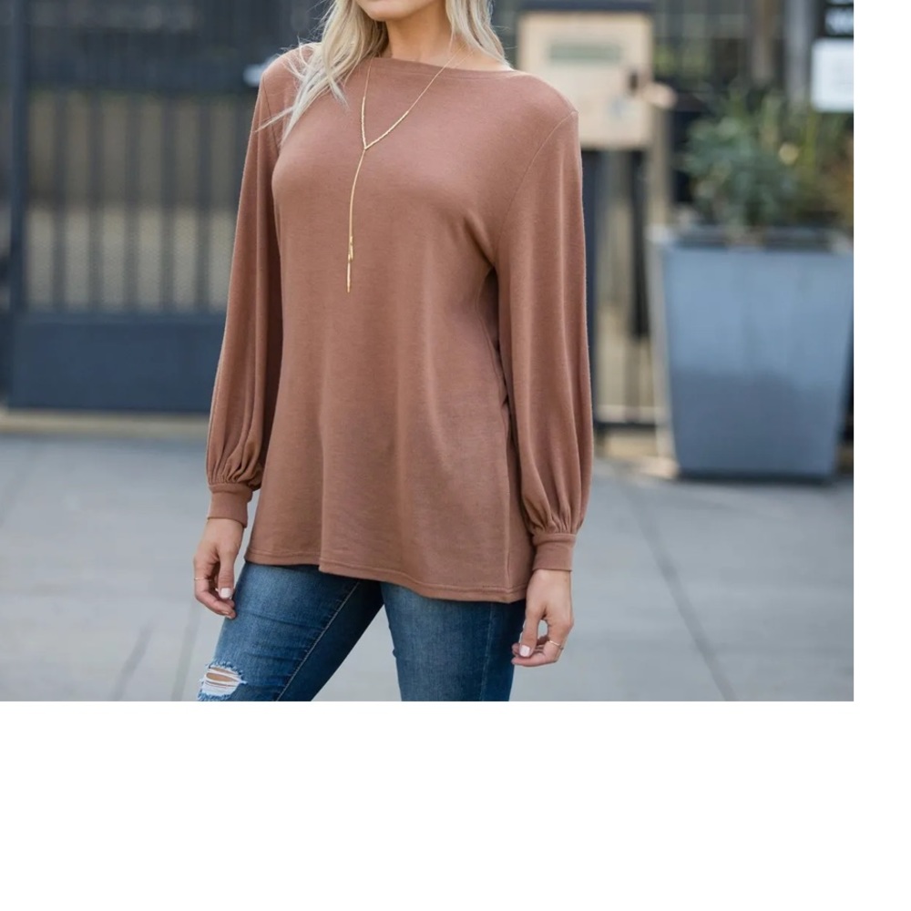 Boatneck long sleeve rust top